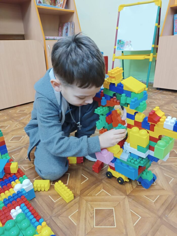 Конструирование из конструктора Полесье (10)