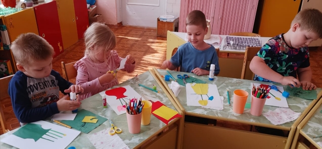 занятие по аппликация (2)
