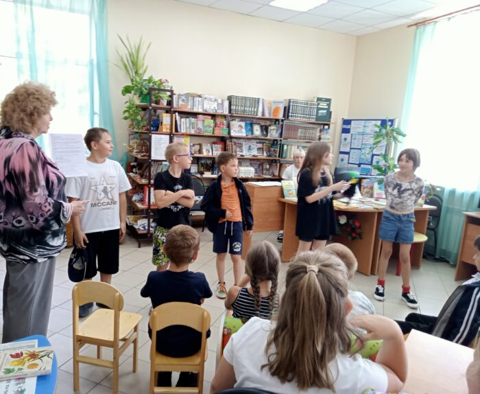 Познавательно — игровой урок «Кем быть, кем стать» (4)