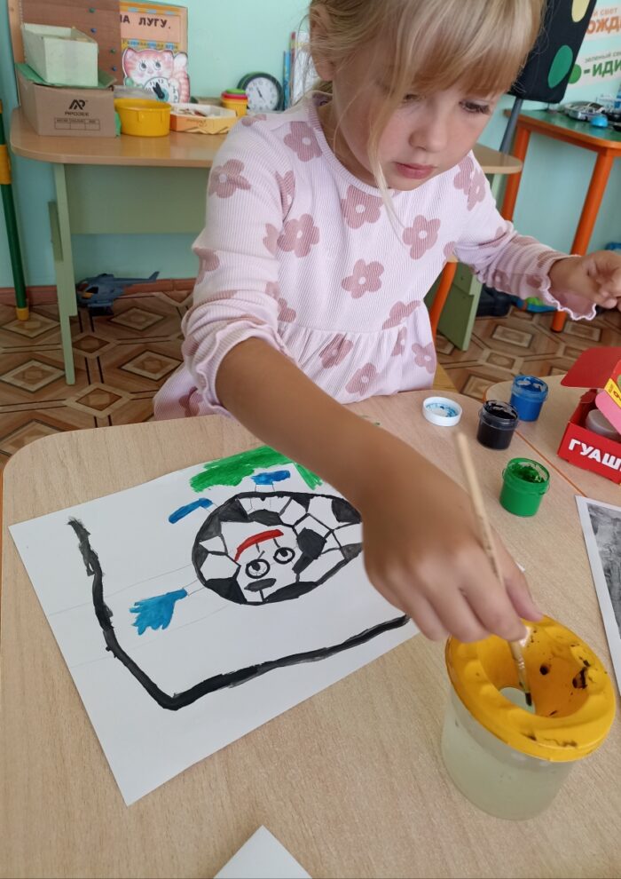 лето с футбольным мячом (4)