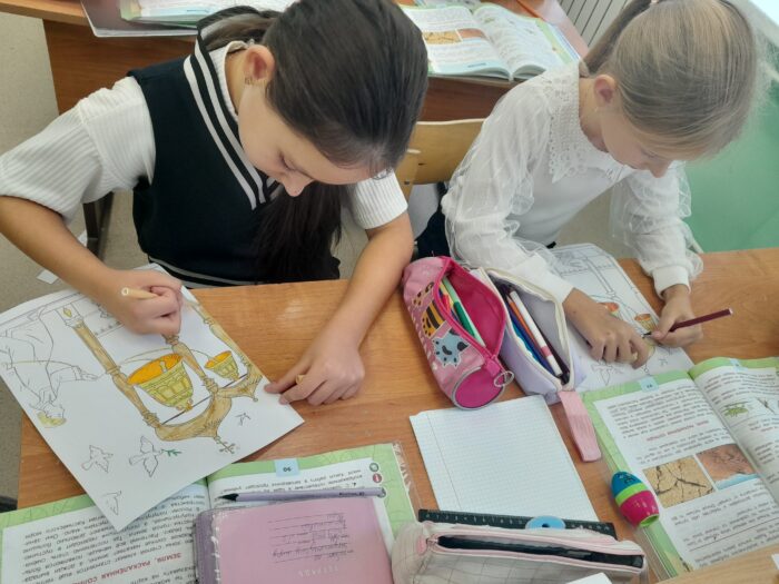 участие в школьном этапе окружного конкурса рисунков «Красота божьего мира». (2)