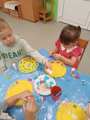 Аппликации «Тарелочки для Федоры» (2)