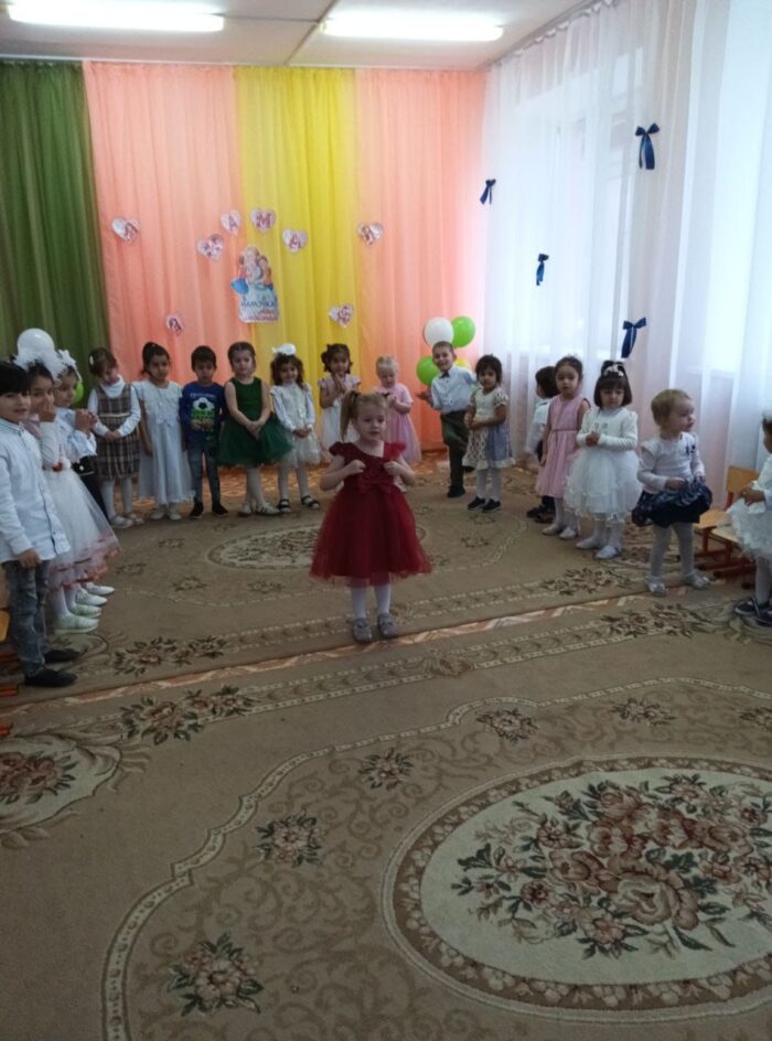 Праздник ко дню матери (6)