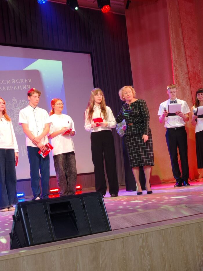 вручение паспортов (2)