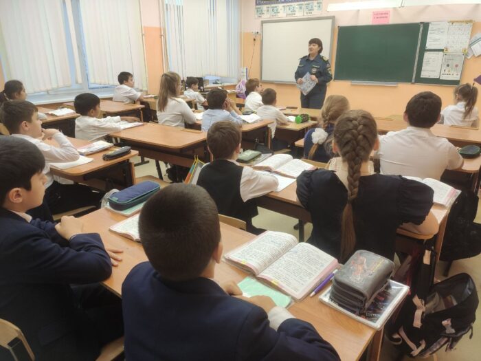 Беседа о правила безопасности на водных объектах в осенне зимний период (1)