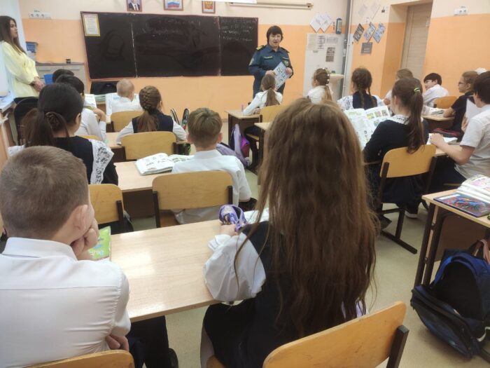 Беседа о правила безопасности на водных объектах в осенне зимний период (3)