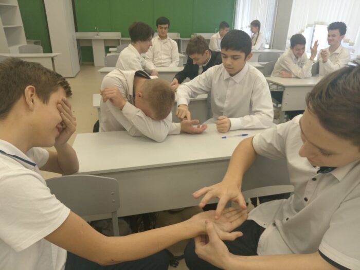 Игровая программа «Согреем сердце добротой», посвященная Дню инвалидов (5)