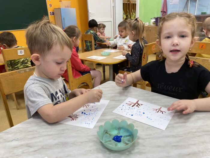 Рисование в нетрадиционной технике «Первый снег» (2)