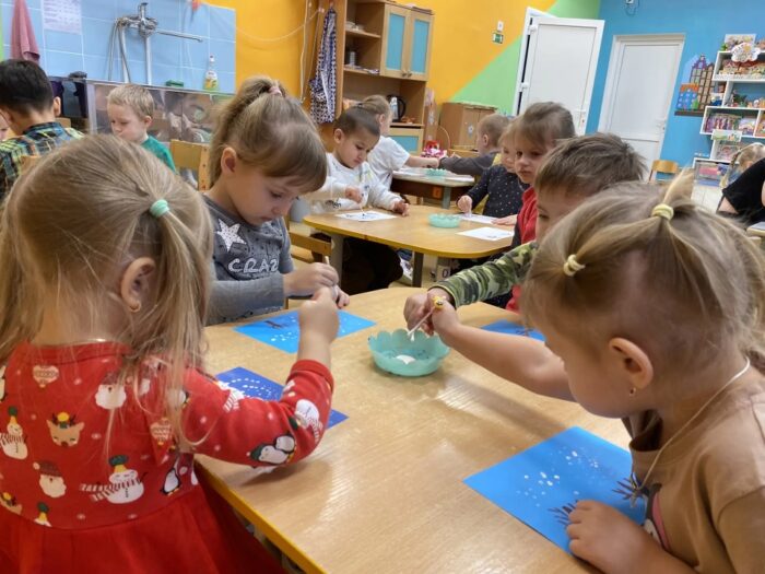 Рисование в нетрадиционной технике «Первый снег» (4)