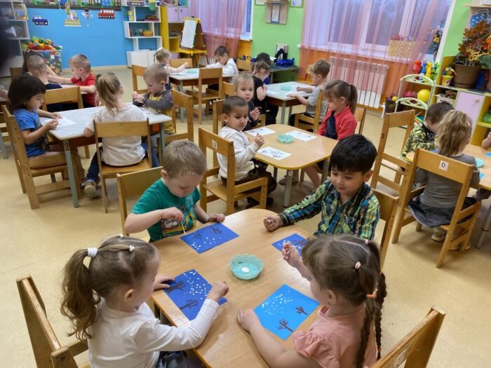 Рисование в нетрадиционной технике «Первый снег» (6)