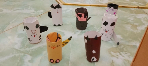 занятие Конструирование «Кошка и собака» (из втулок) (5)