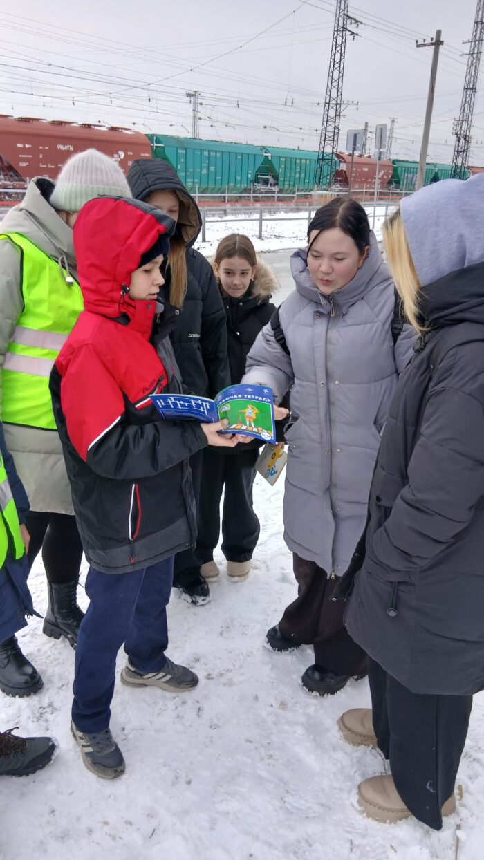 участие в акции «Внимание дети! Правила ПДД в зимний период» (1)