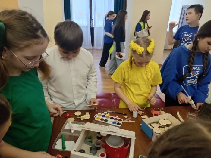 ученики на областном конкурсе агитбригад (3)