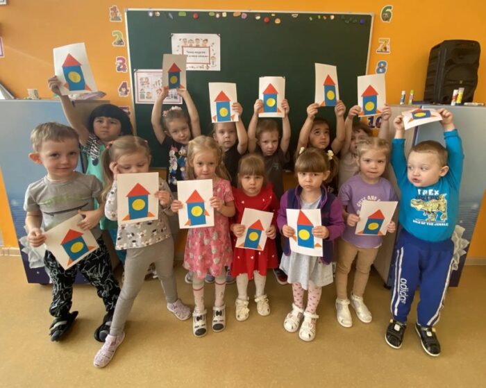 Аппликация «Ракета» (1)