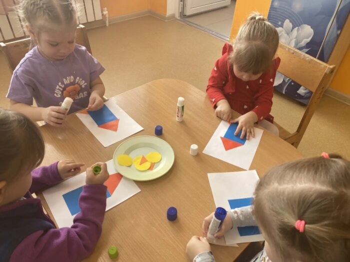 Аппликация «Ракета» (5)