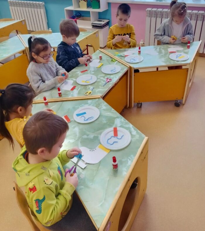 занятие по аппликации (2)