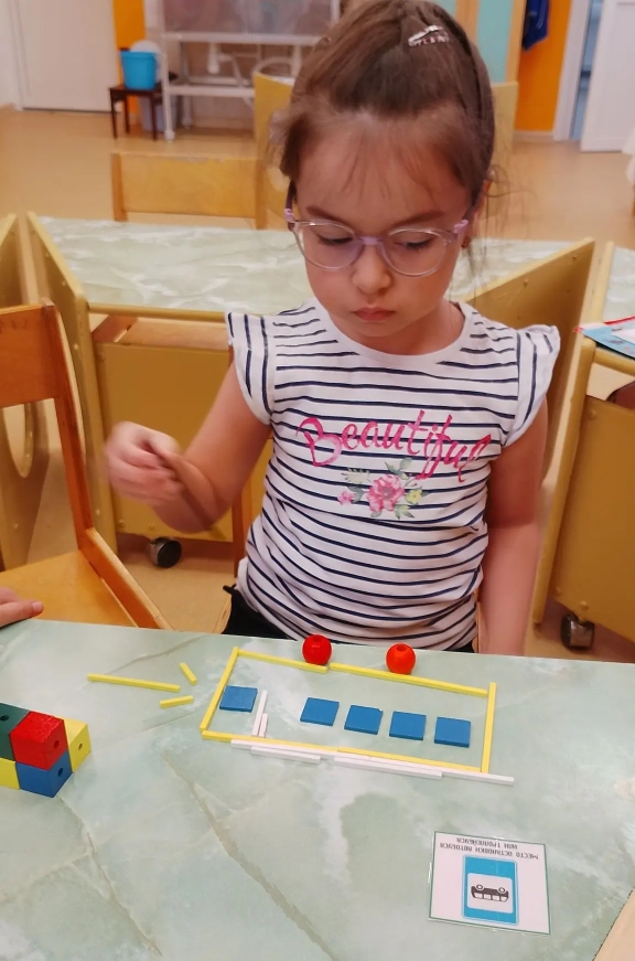 занятие с набором Дары Фрёбеля (5)
