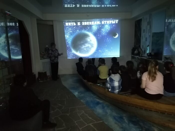 2 класс в музее (1)