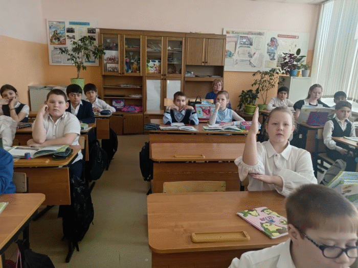 Беседа «Правила поведения в театре» во 2 классе (3)