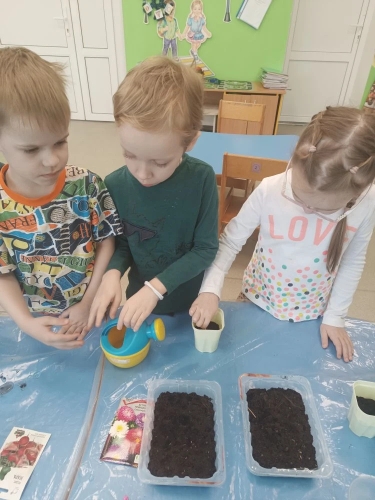 занятие в саду (7)