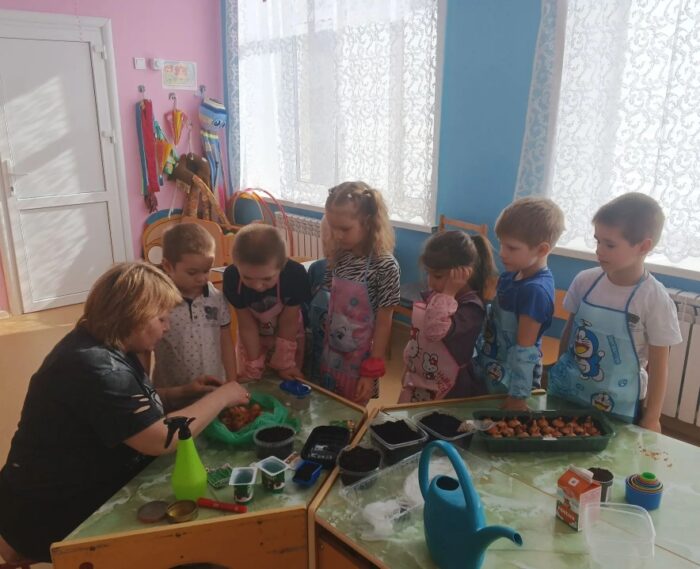занятие в саду (8)