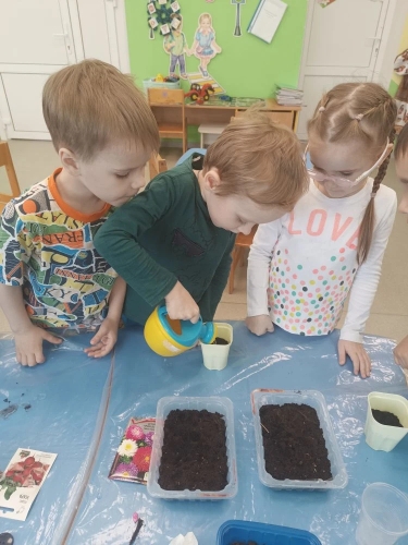 занятие в саду (9)