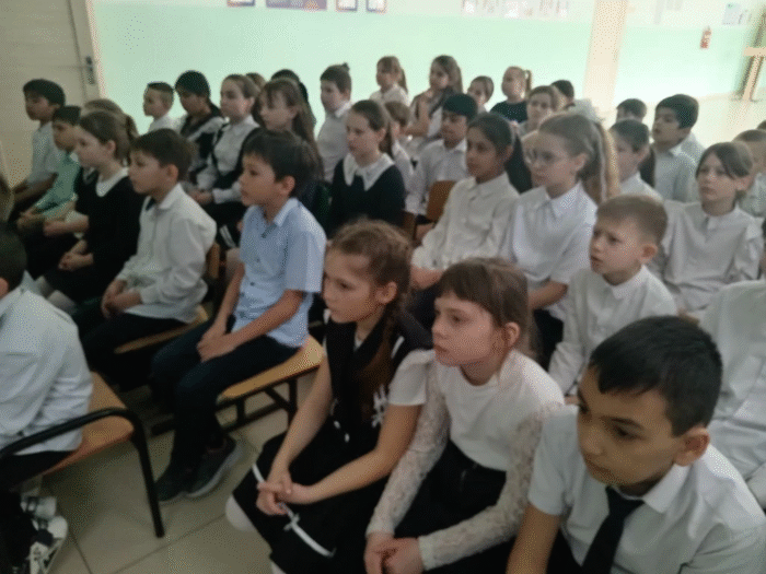 просмотр фильма начальная школа (1)