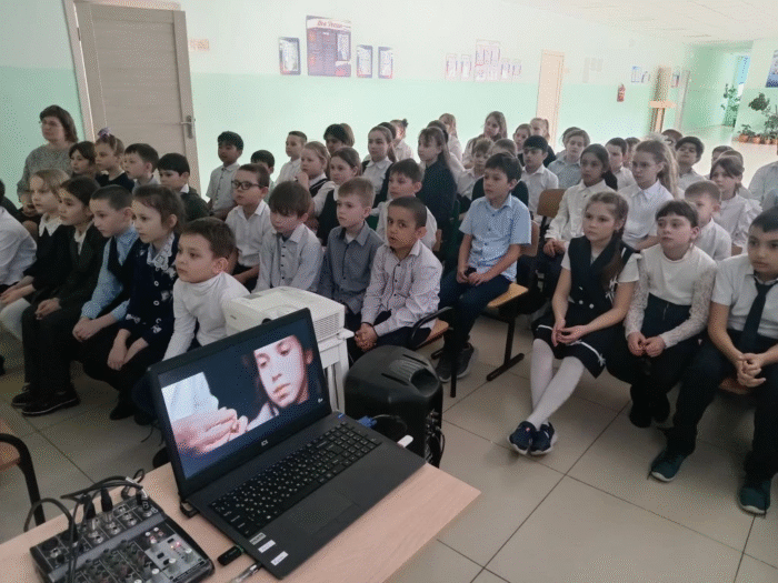 просмотр фильма начальная школа (3)