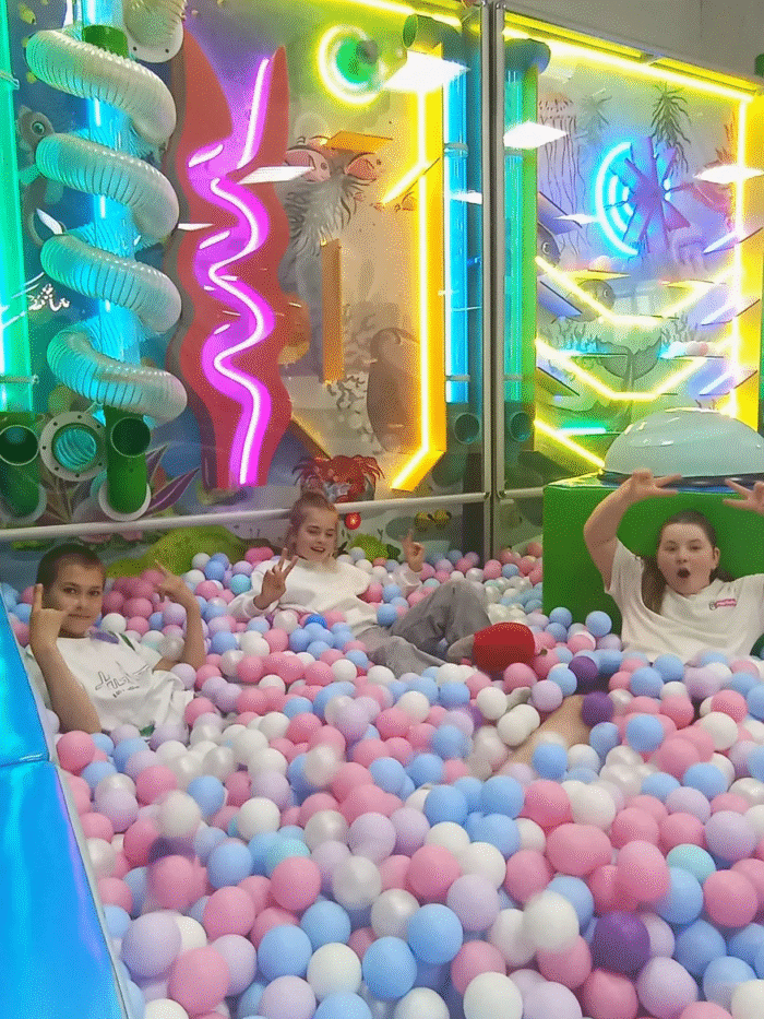 5 класс в батутном центре (1)