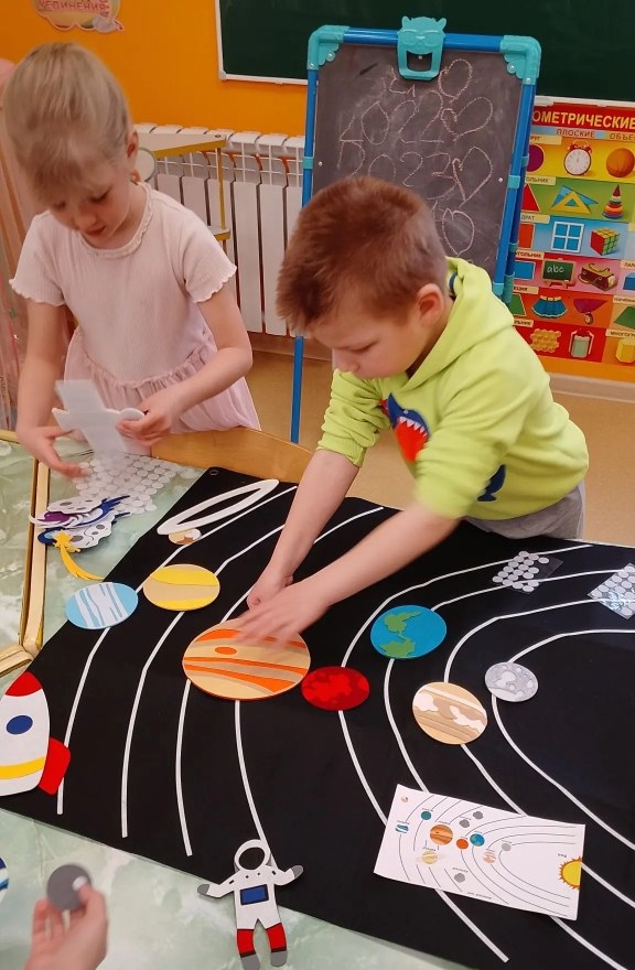 аппликация космос (1)