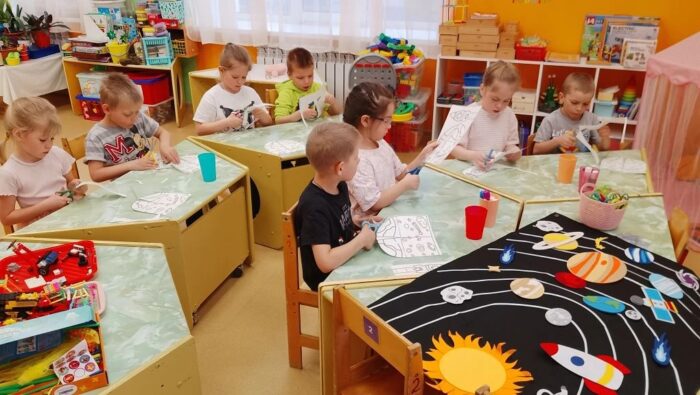 аппликация космос (3)