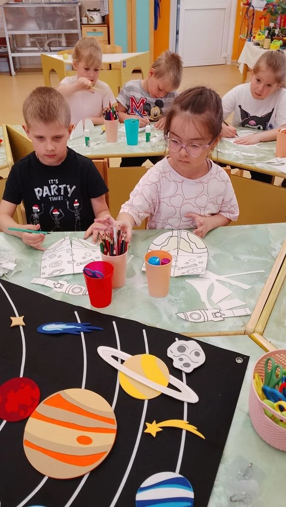 аппликация космос (4)