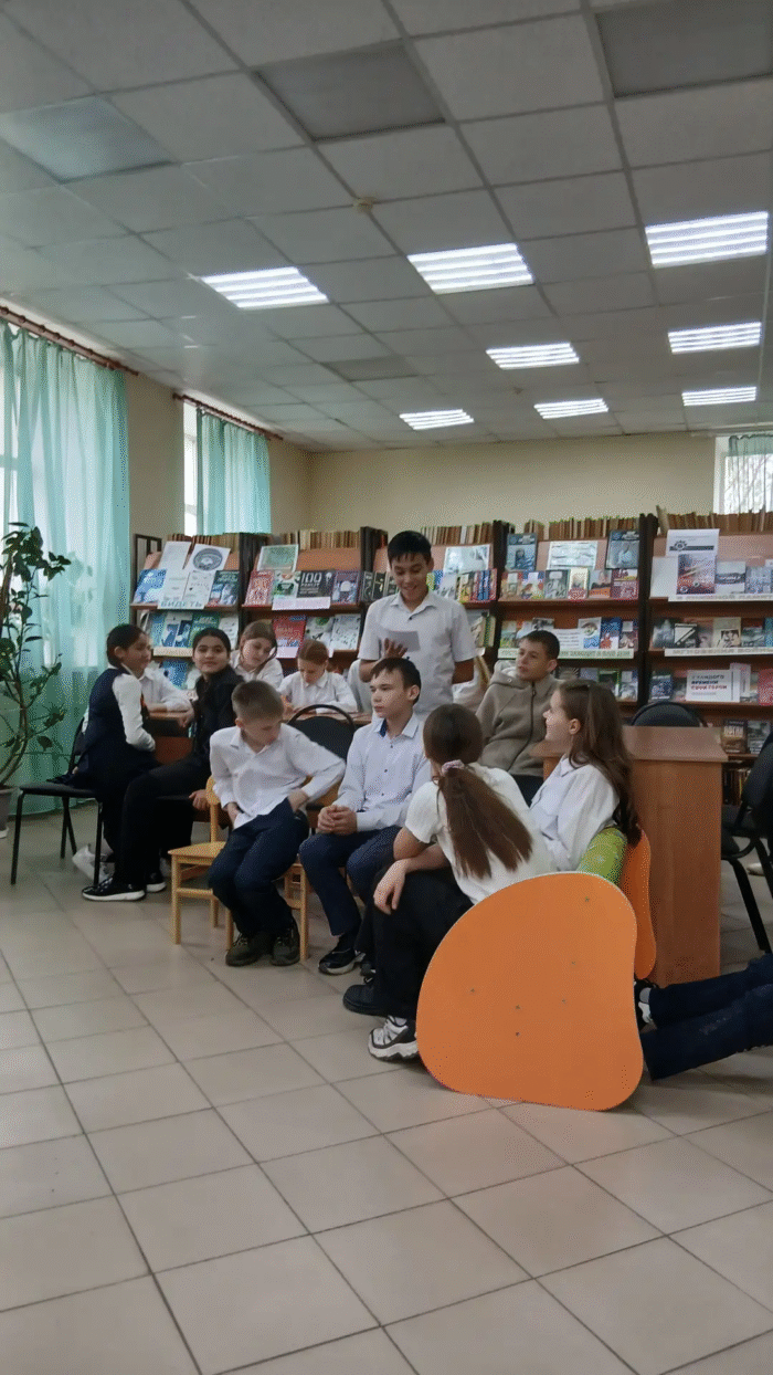 6 класс в библиотеке (1)