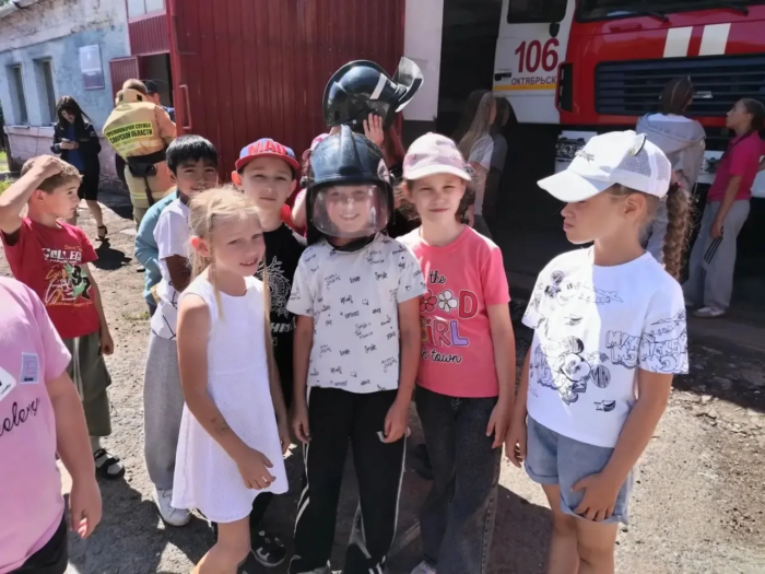 В гостях у пожарных (10)