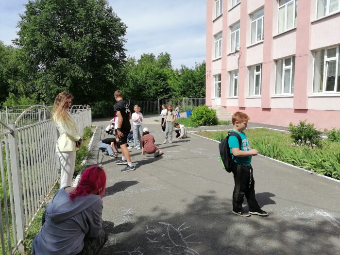 Конкурс рисунков Мама, папа, я счастливая семья (1)