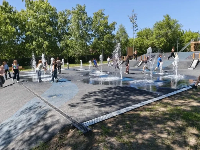 Отдых в городском парке. (3)