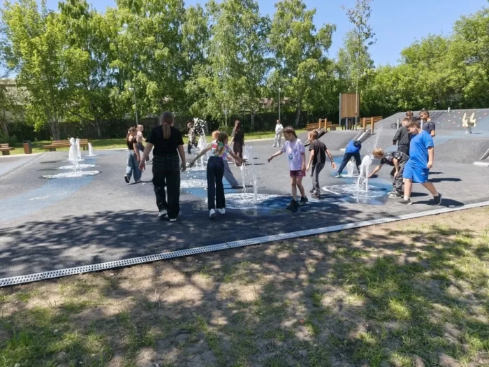 Отдых в городском парке. (5)