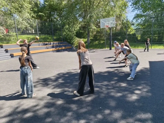 Отдых в городском парке. (8)