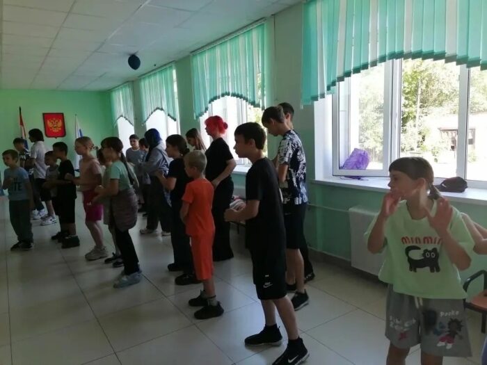 Танцевальная зарядка Танцы дружбы и добра (1)