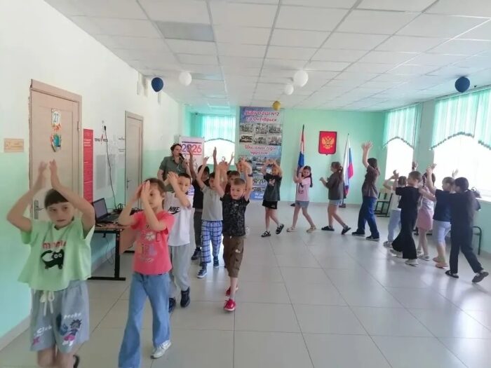 Танцевальная зарядка Танцы дружбы и добра (3)