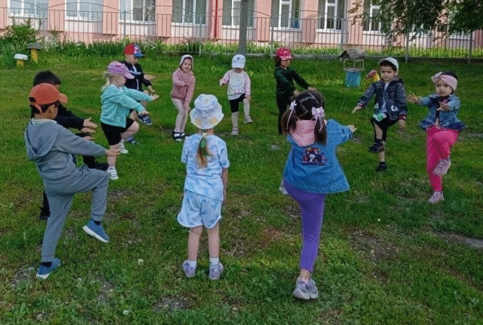 зарядка в саду (9)