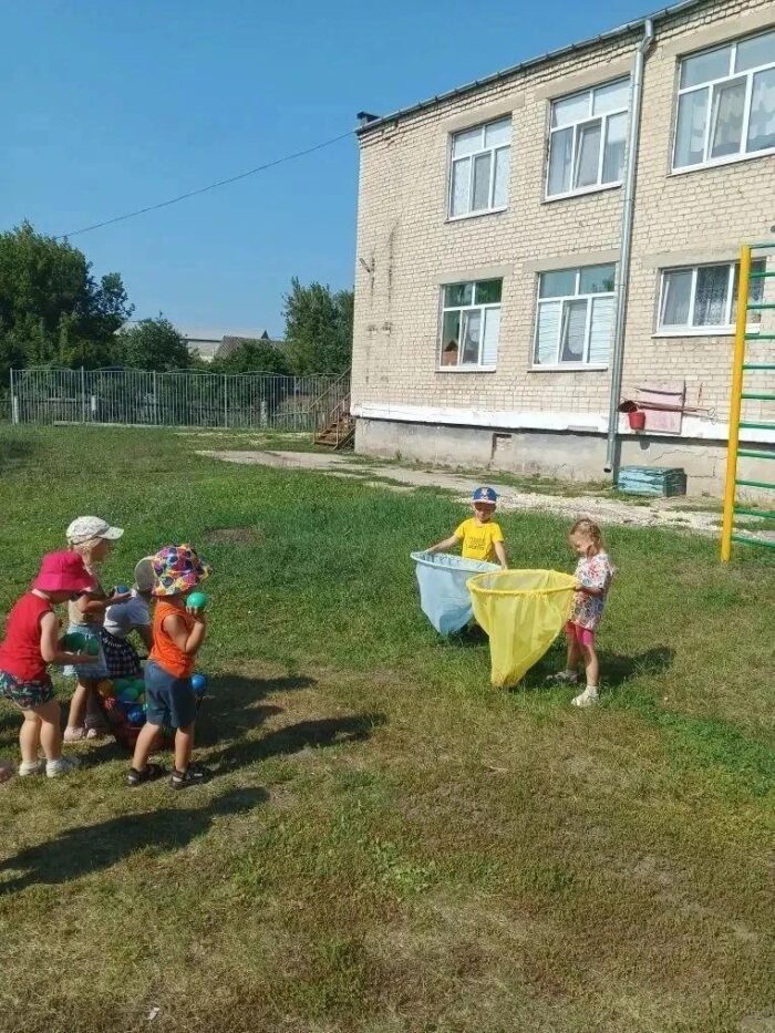 игры на улице Умерова (1)
